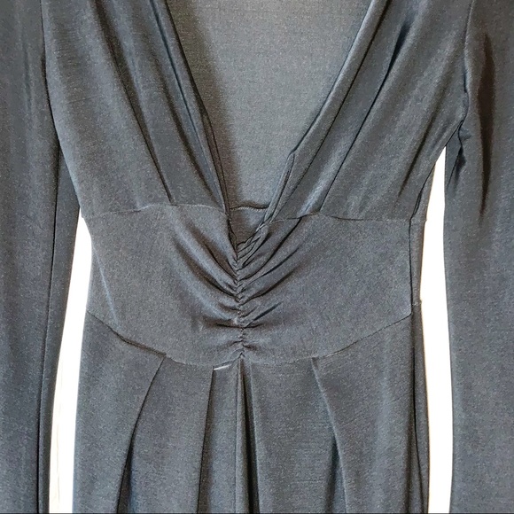 Black dress - Picture 3 of 6